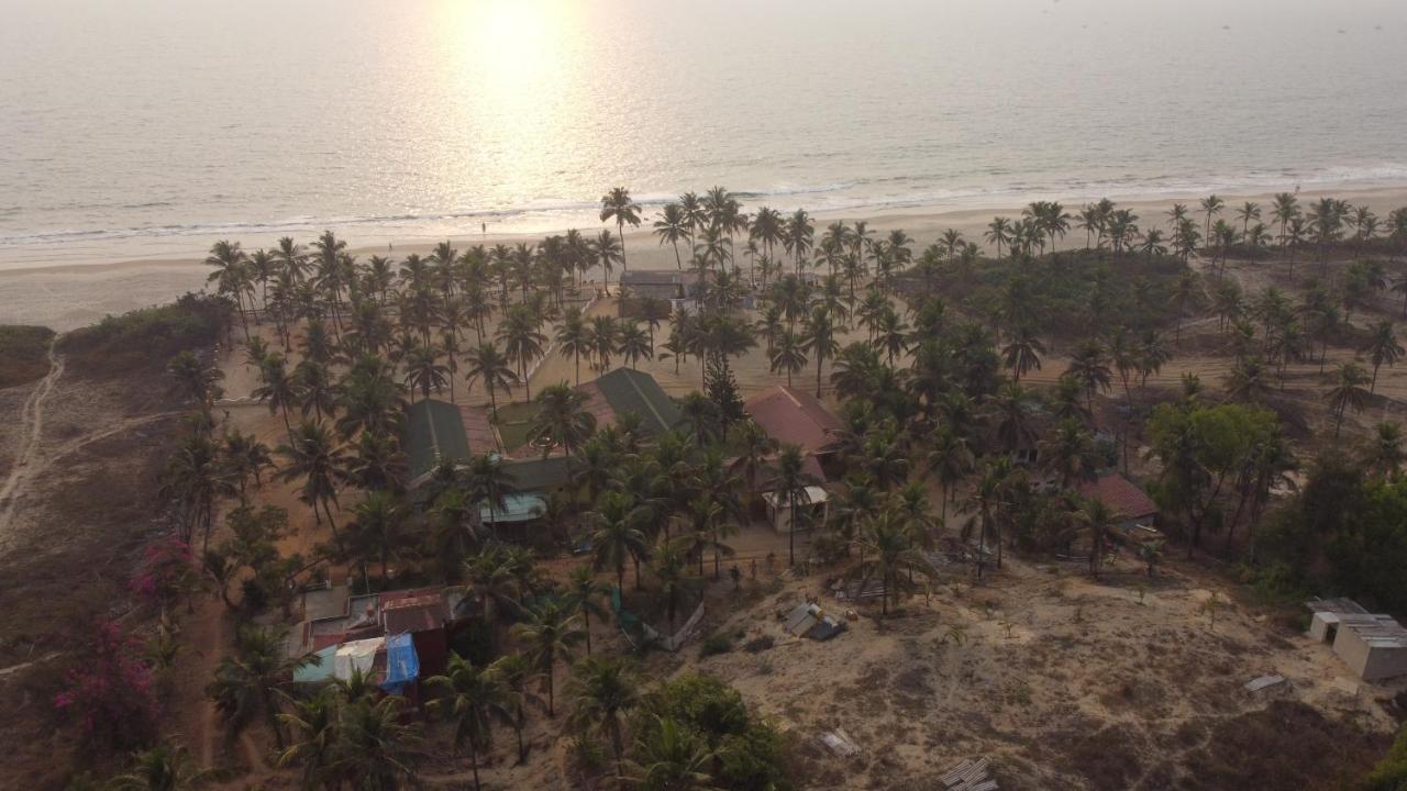 C Roque Beach Resort Colva Exterior foto